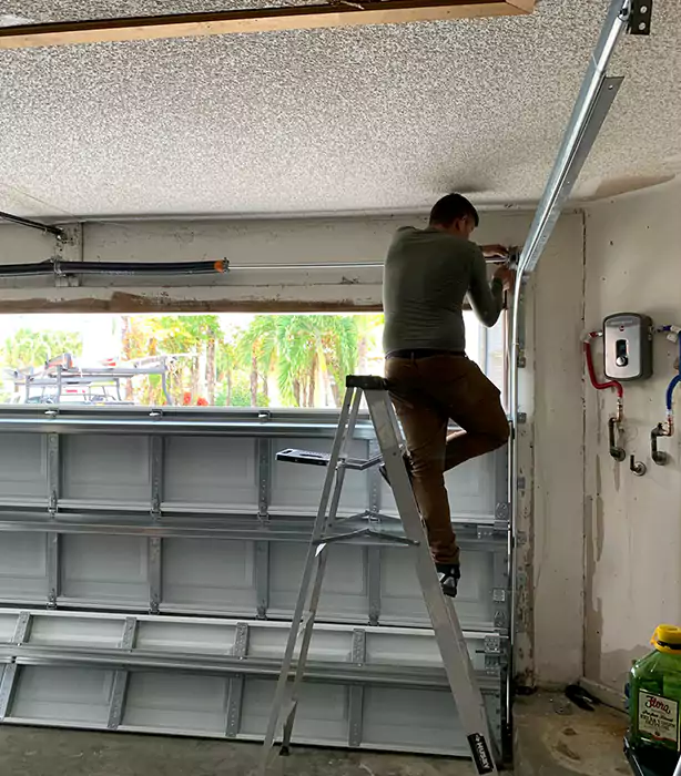Garage Door Hinge Replacement Clarksville
