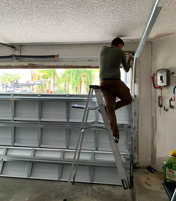 Garage Door Roller Replacement Clarksville